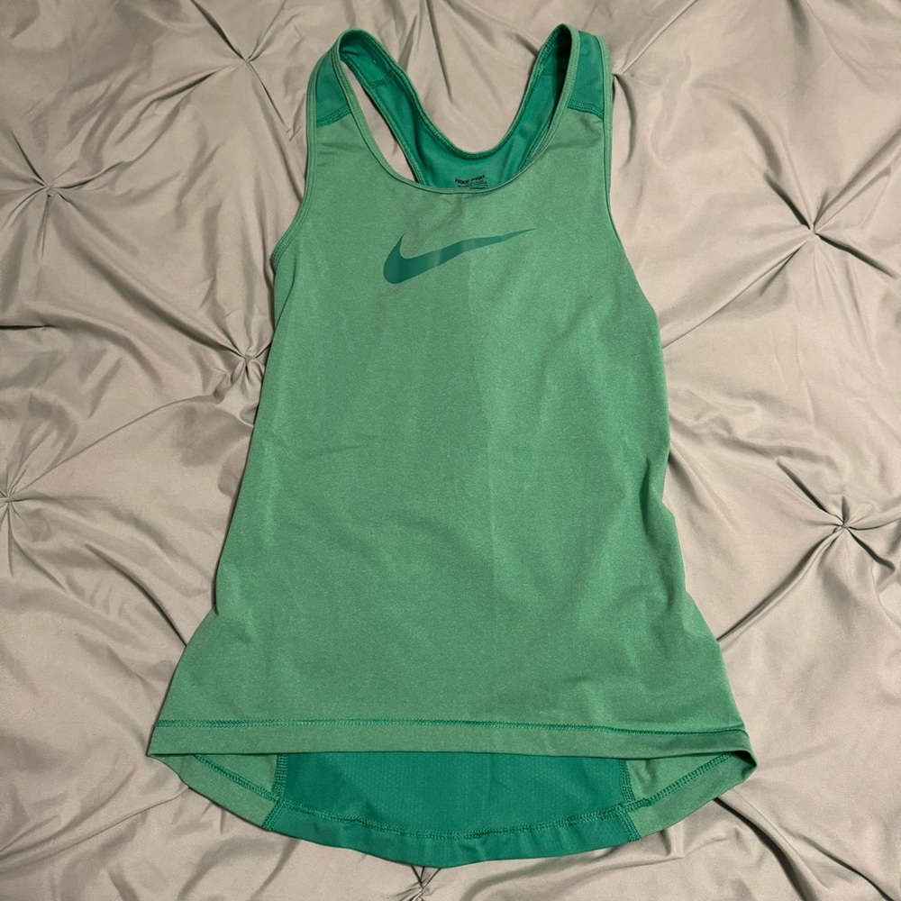 Nike Pro Women's Green Tank Top
